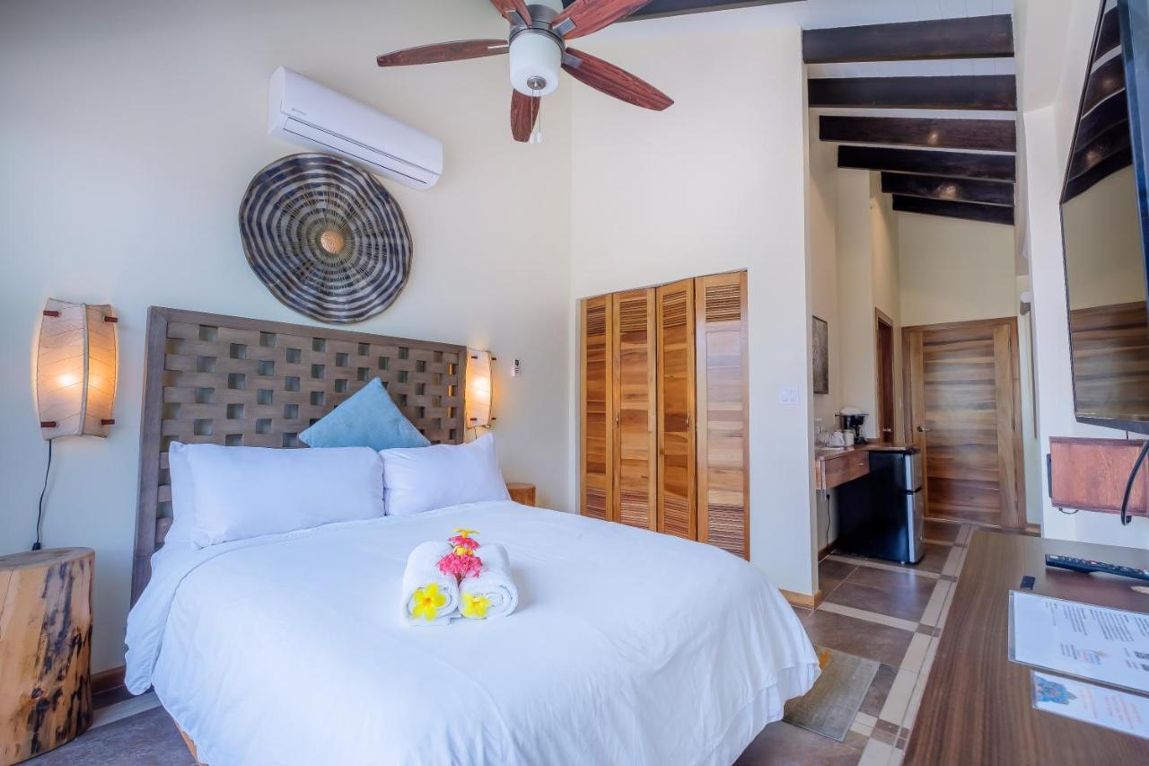 Brisa Oceano Resort Placencia エクステリア 写真