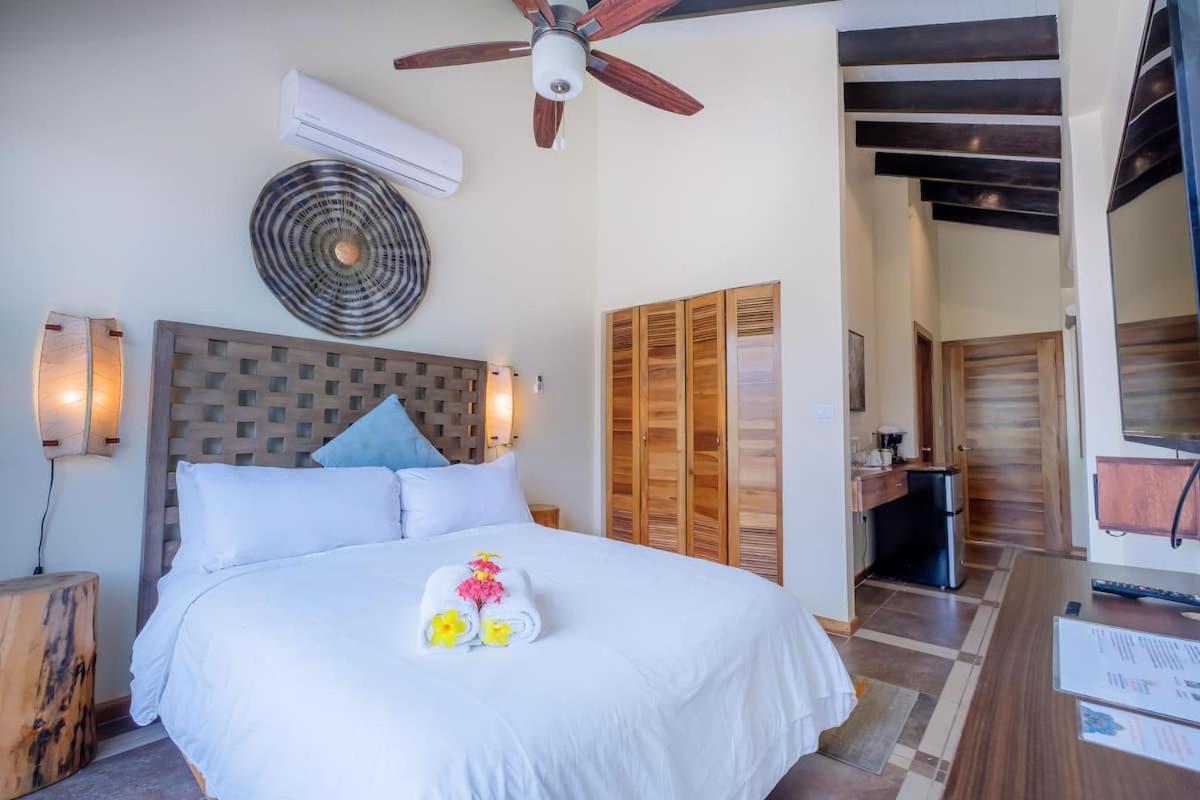 Brisa Oceano Resort Placencia エクステリア 写真